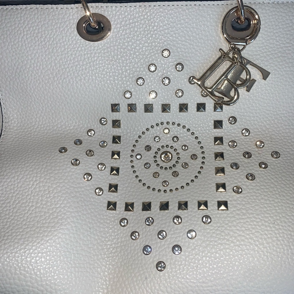 White & Gold Rhinestone Bag - Picture 2 of 13